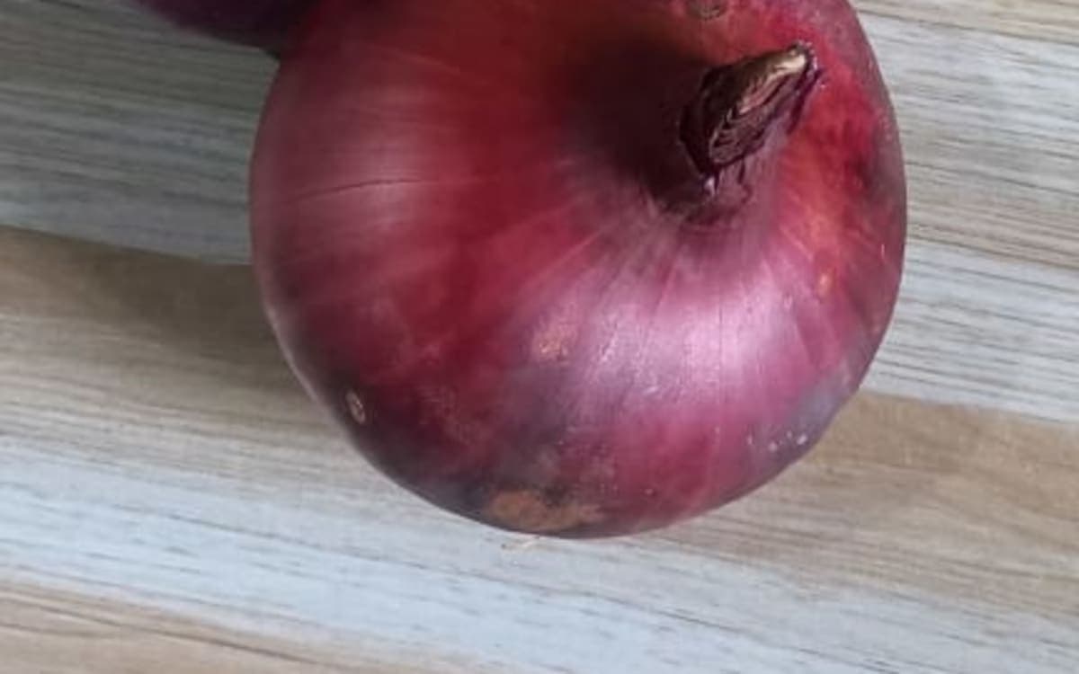 Dry onions